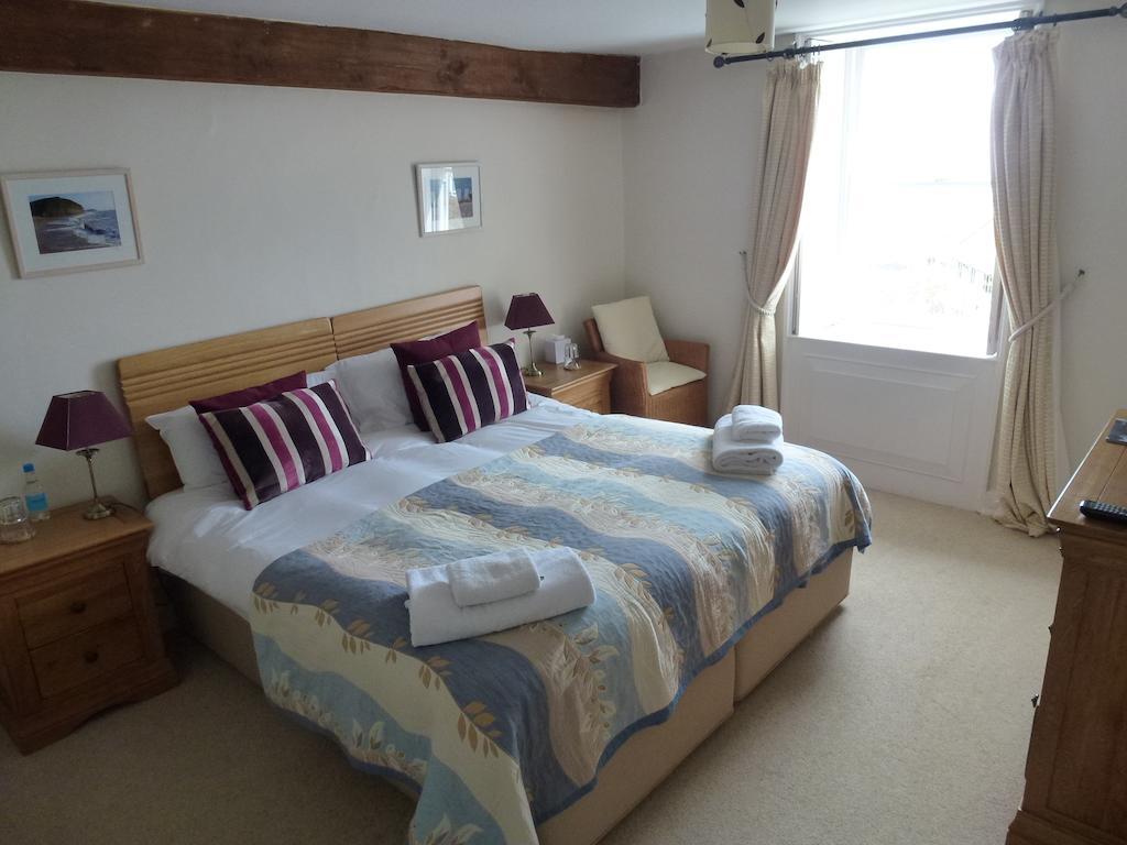 The Manor House Hotel Puncknowle Room photo